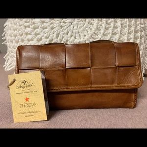 BROWN LEATHER WALLET/SMALL CLUTCH